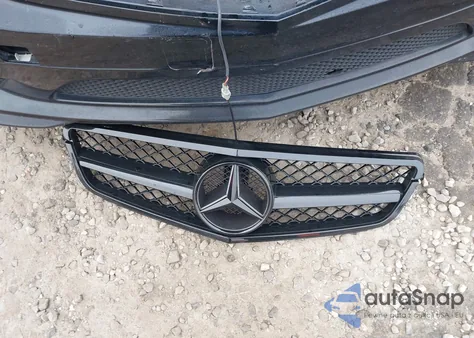 2009 Mercedes-Benz C 300 Sport z USA, uszkodzony, nr VIN WDDGF54X99F222456